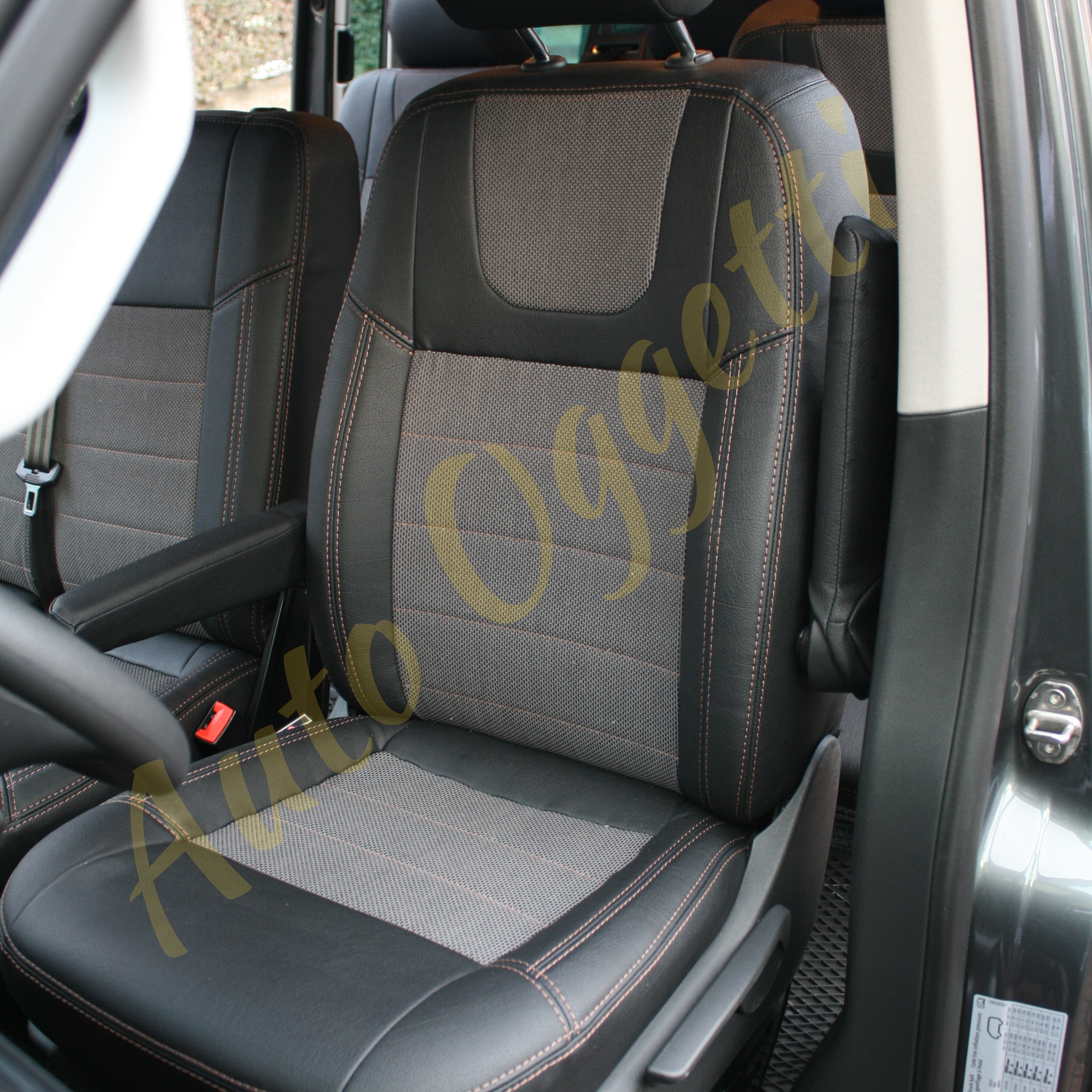 Coprisedili di classe Premium per Volkswagen Caravelle T6 (9 posti)